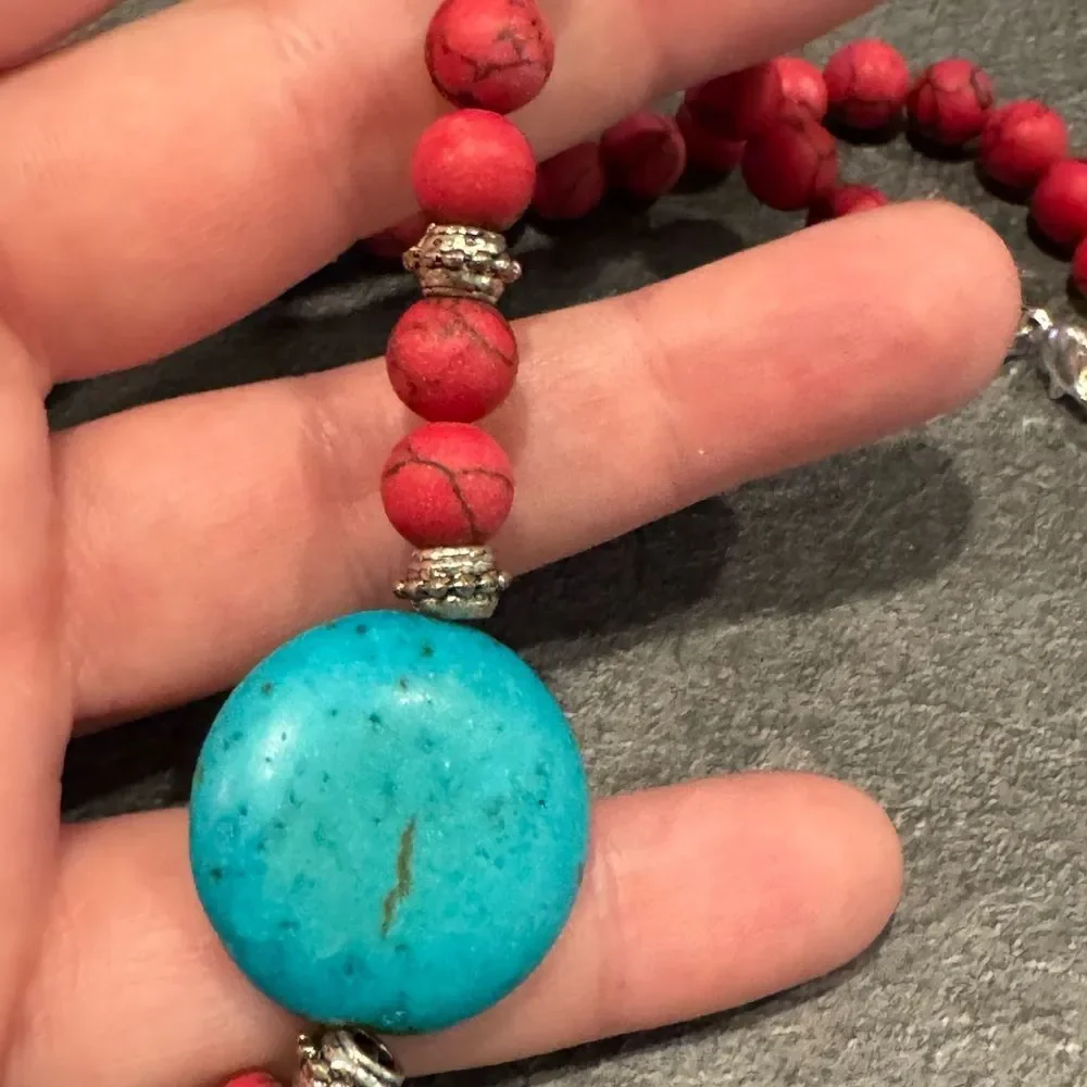 Red and Blue Turquoise Beaded Necklace - Picture 3 of 4